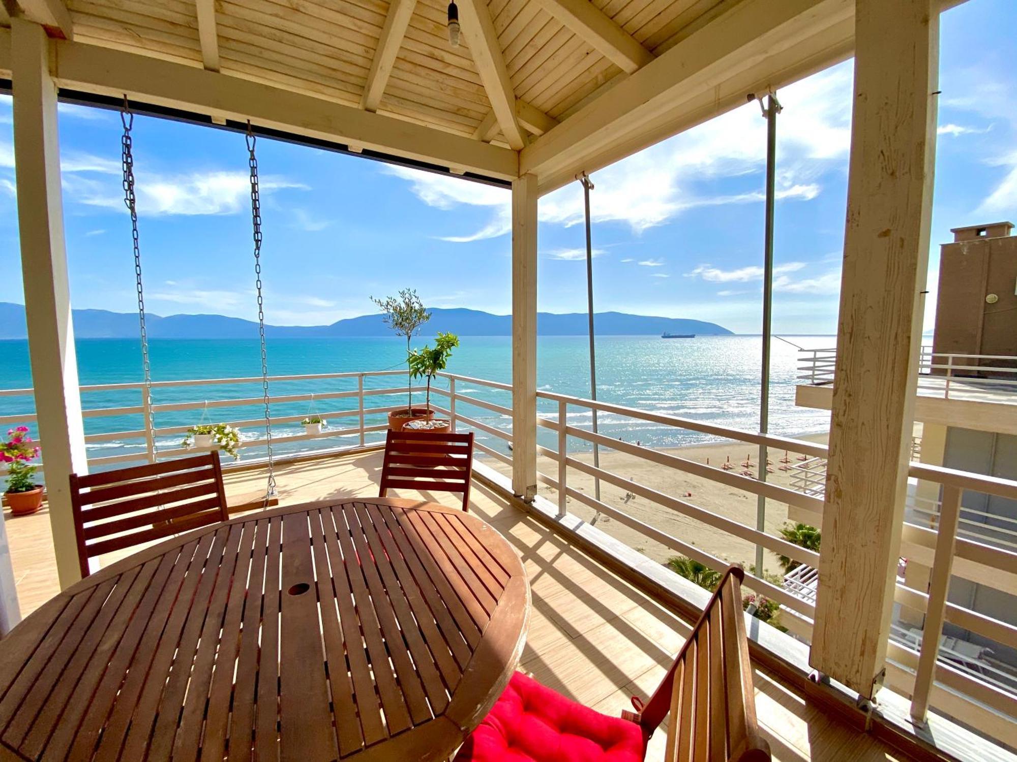 Eka Luxury Two-Bedroom Seaview Apartment Vlorë Esterno foto